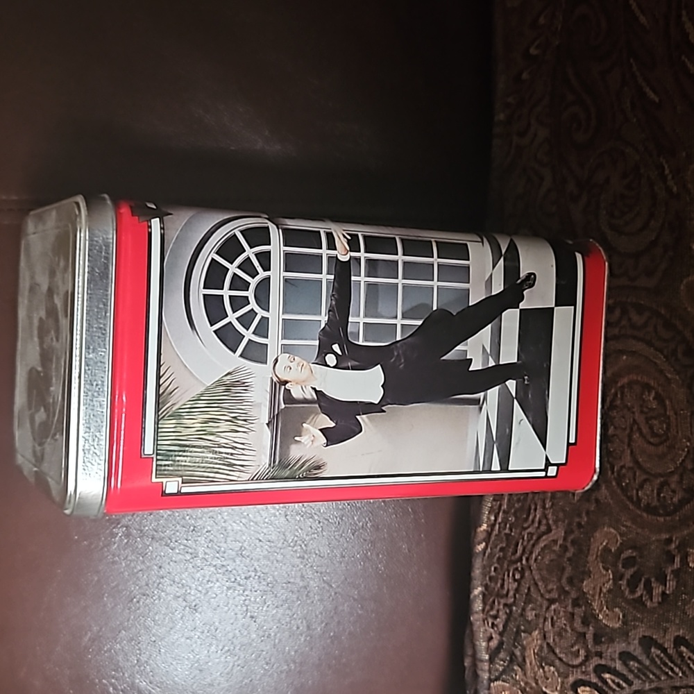Ritz tin - Picture 3 of 7